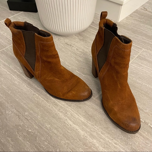 Honey Suede Fraco Sarto Booties - Picture 8 of 9